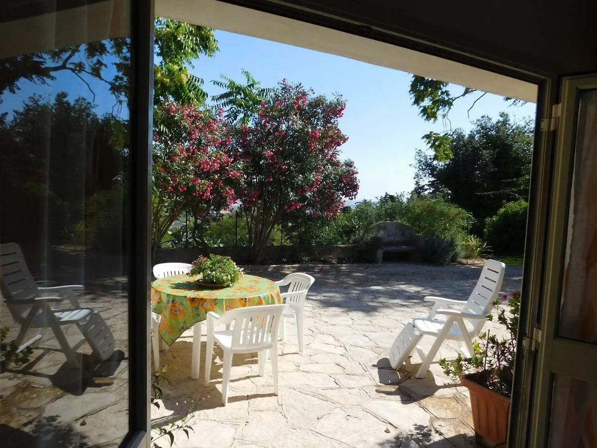 Apartment Appartamento La Pinetina Valderice Italy